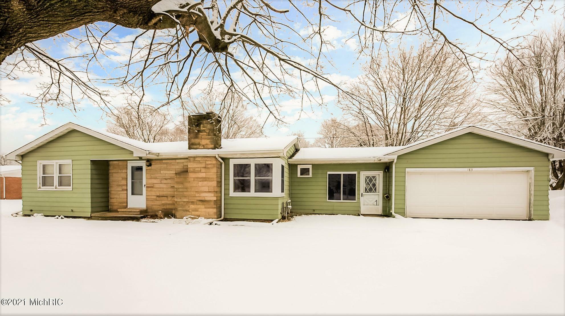 Property Photo:  185 Elvern Drive  MI 49038 