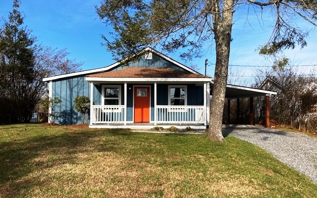 Property Photo:  114 E Second Street  GA 30513 