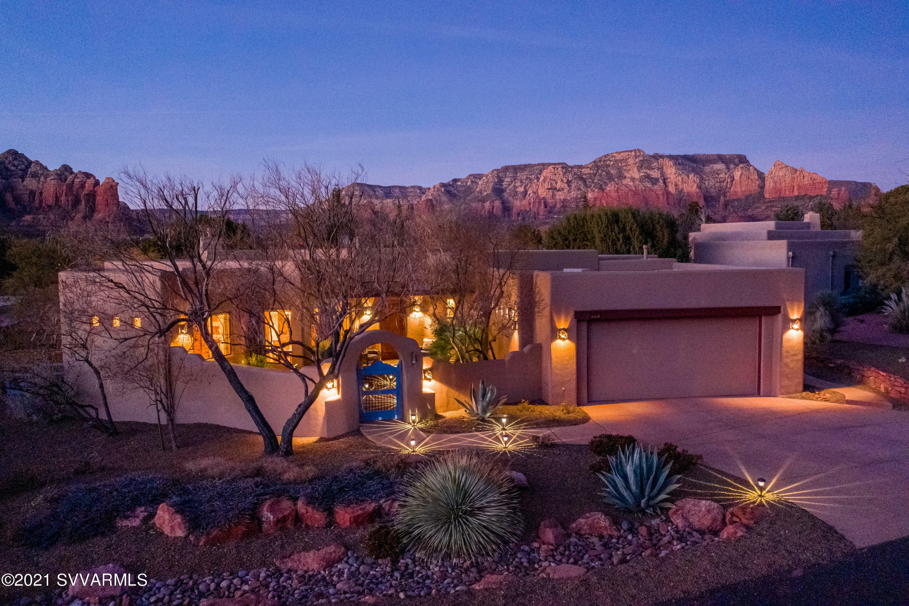 Property Photo:  370 Saddlerock Circle  AZ 86336 