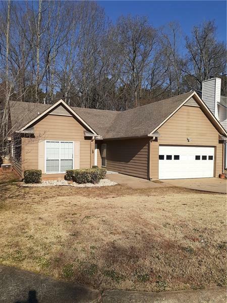 Property Photo:  225 Prestwyck Oak Place  GA 30043 