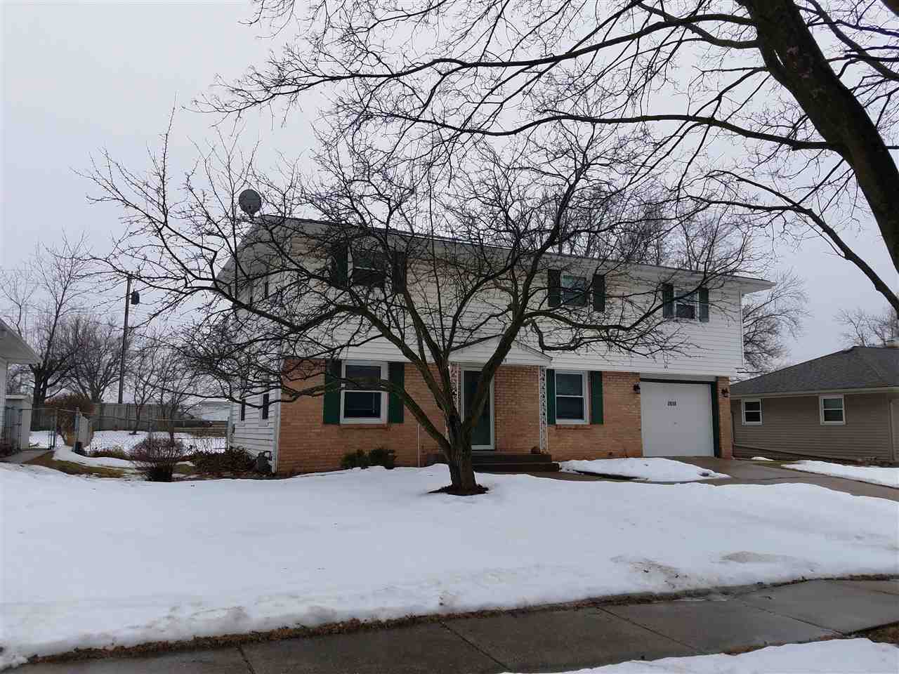 Property Photo:  2618 Skokie Drive  IL 61108 