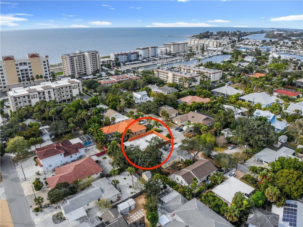 Property Photo: 817 Madrid Avenue FL 34285
