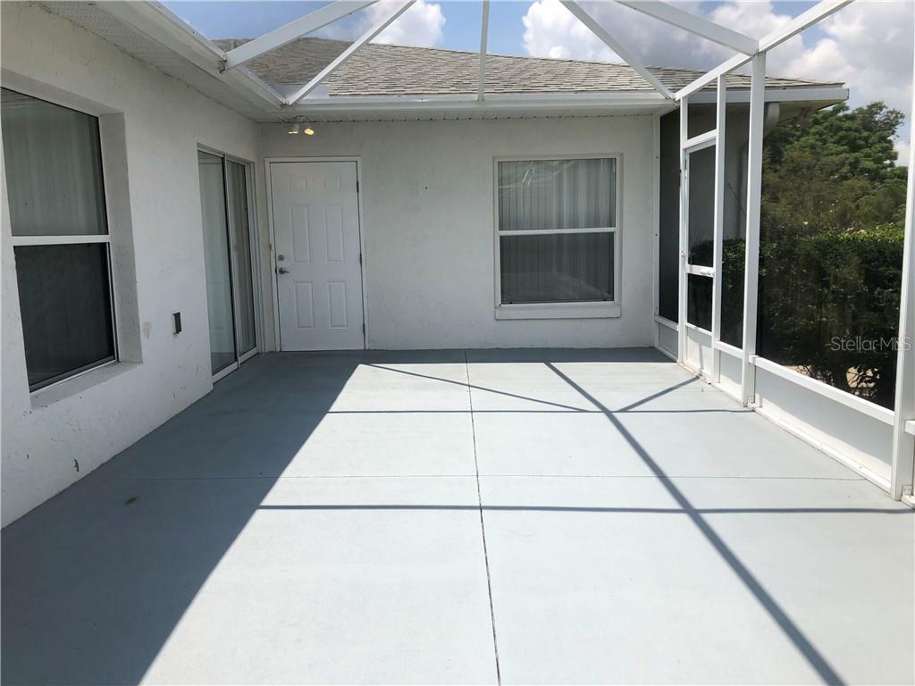 Property Photo:  1015 Willow Drive  FL 34748 