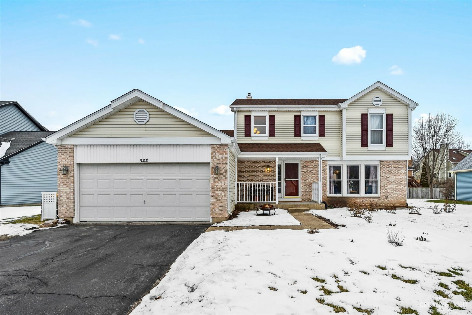 Property Photo: 344 Wildwood Drive IL 60542