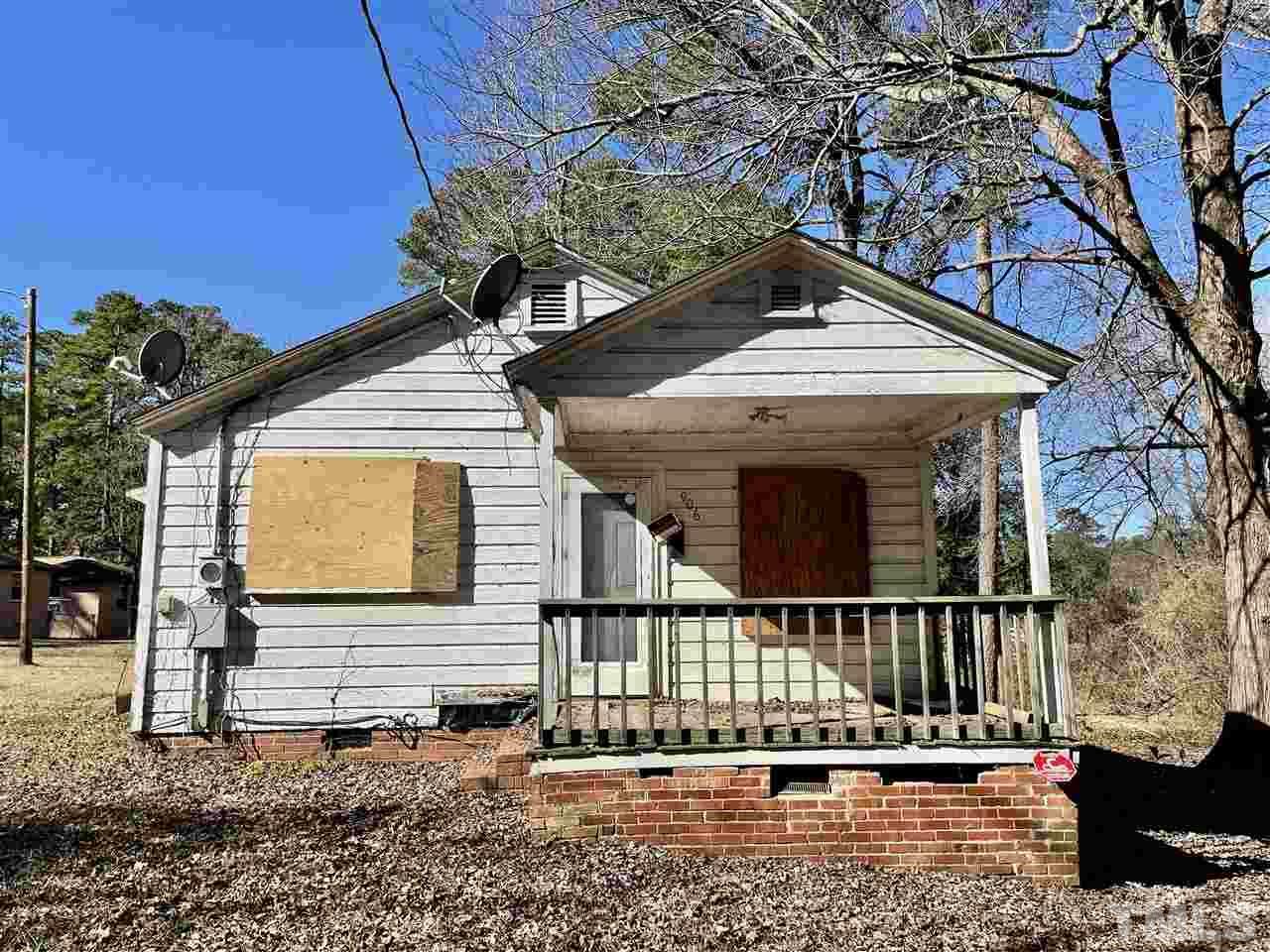 906 King Street  Sanford NC 27330 photo