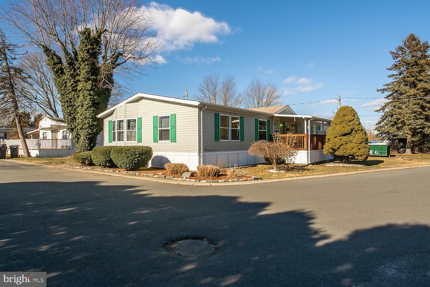 Property Photo:  511 Wrightstown Sykesville Road 100  NJ 08562 