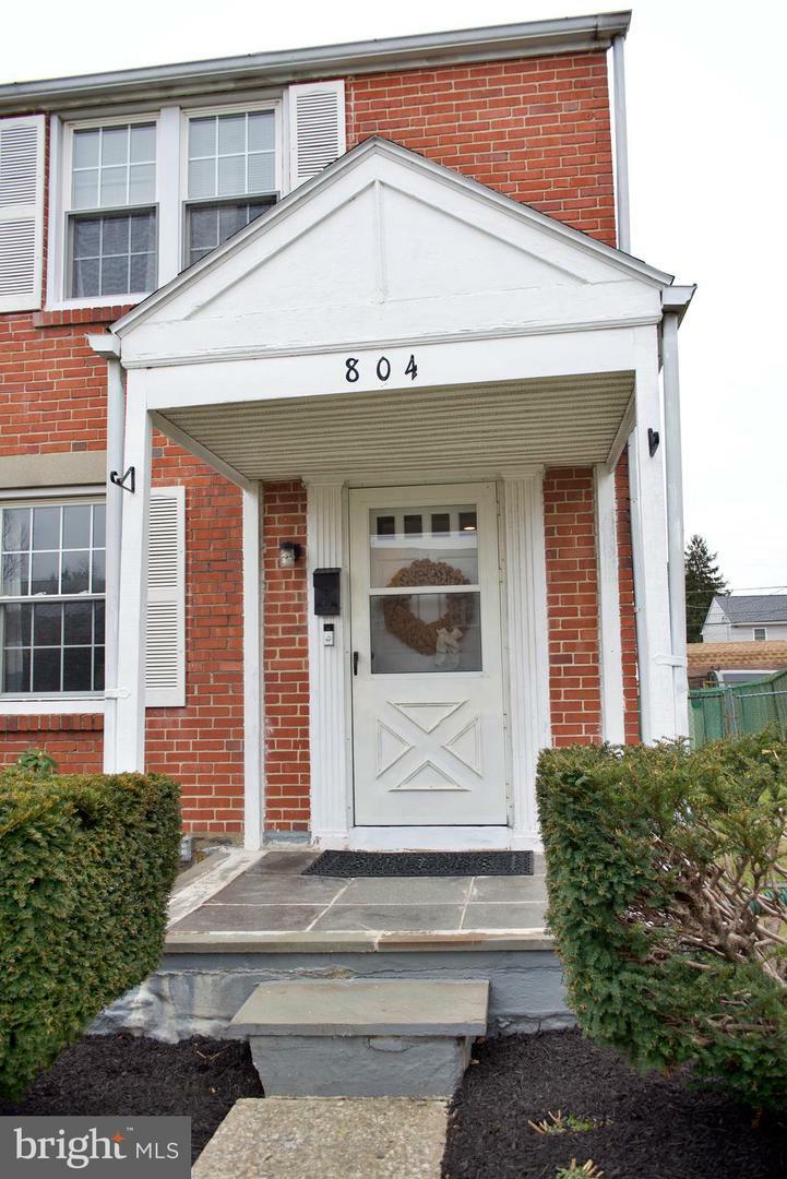 Property Photo:  804 Buttonwood Street  PA 19401 