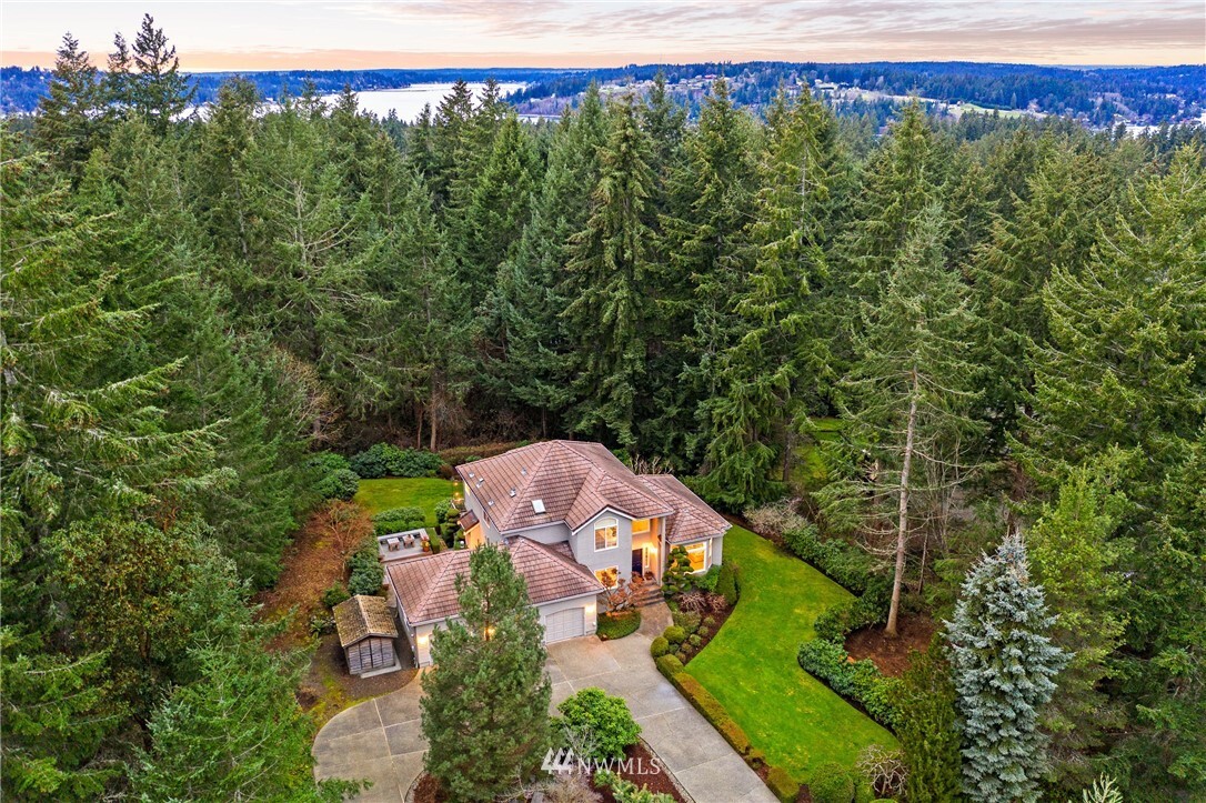 Property Photo: 510 33rd Avenue NW WA 98335