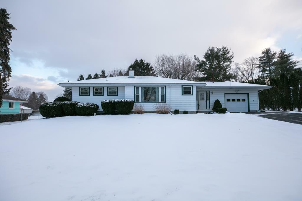 Property Photo:  8 Gibbs Road  NY 14845 