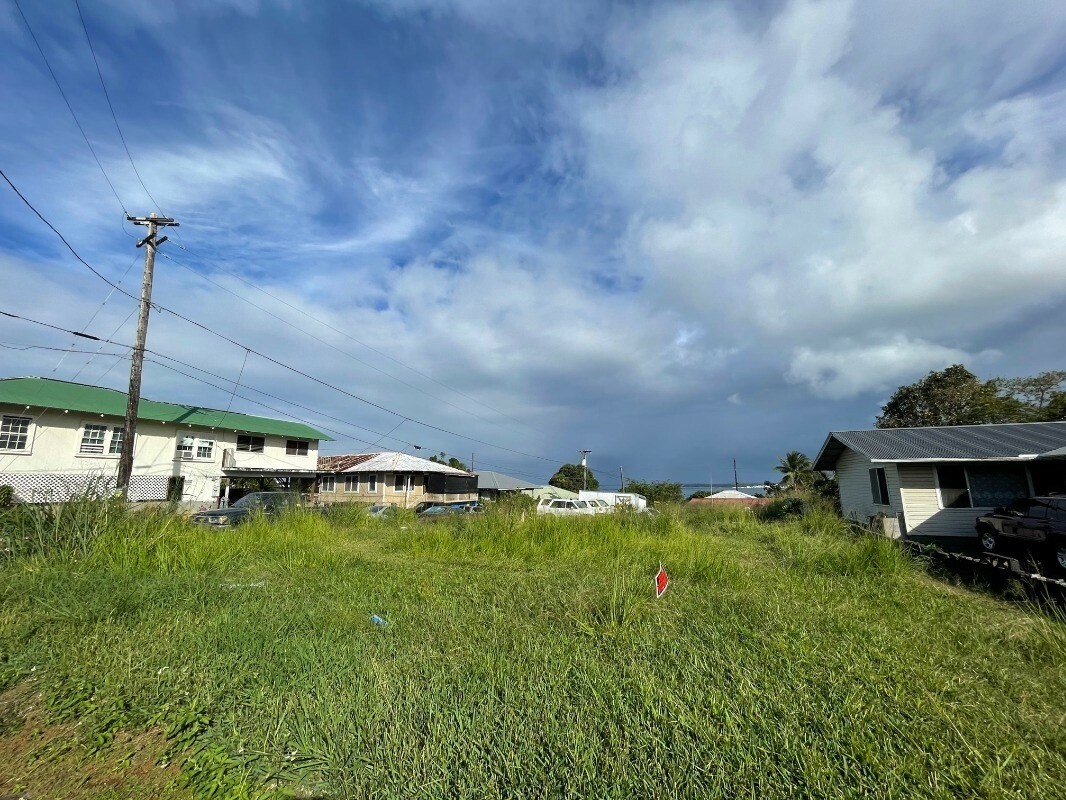 Property Photo:  664 Wainaku St  HI 96720 