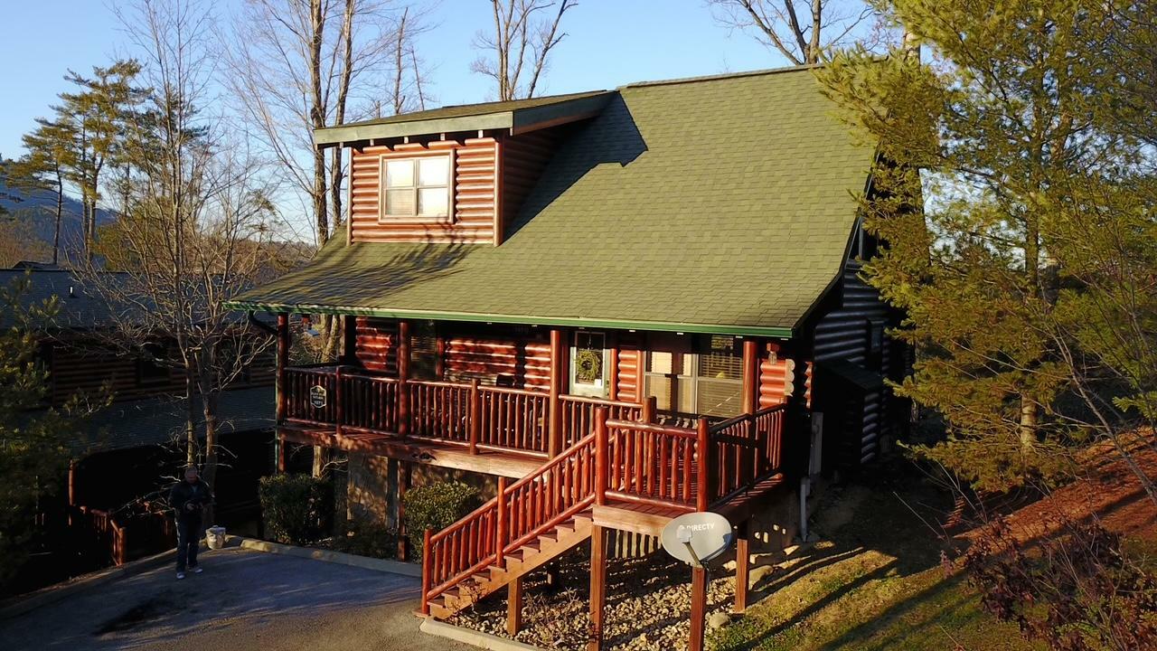 Property Photo: 1671 Mountain Lodge Way TN 37862