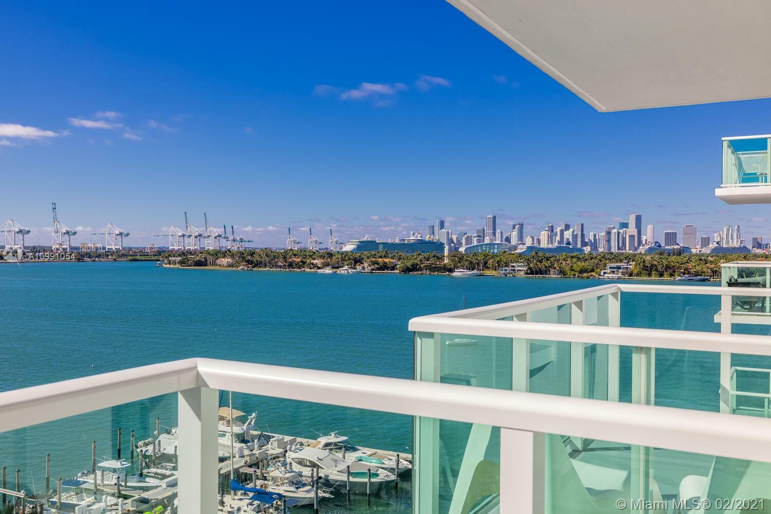 Property Photo: 1000 West Ave 827 FL 33139