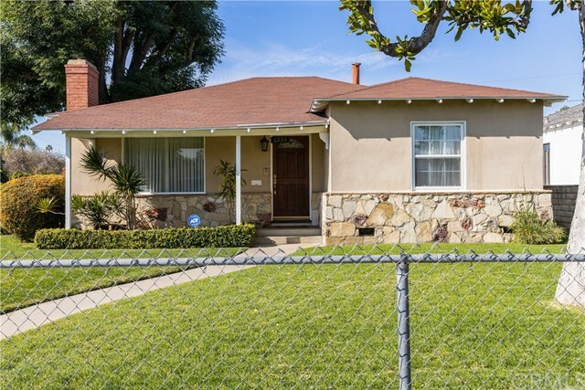 Property Photo:  6233 Norwalk Boulevard  CA 90606 