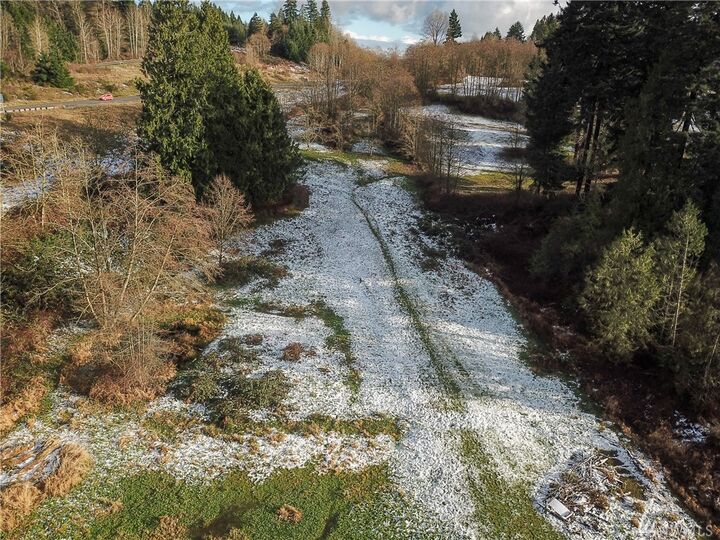 Property Photo: 3807 Sinclair Ave WA 98290