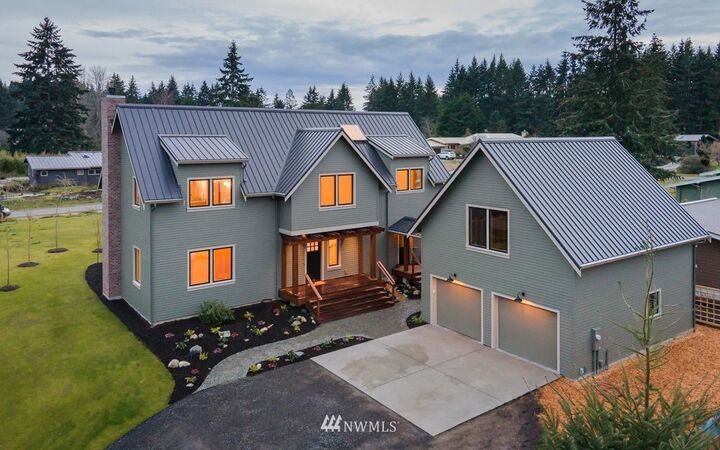 Property Photo:  11265  Fieldstone Lane NE  WA 98110