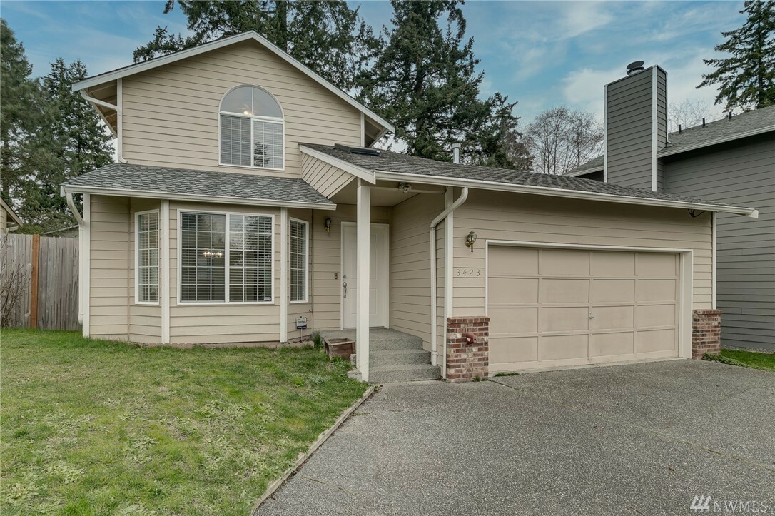 Property Photo:  3423 151st Place SW  WA 98087 