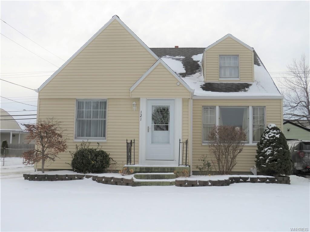 Property Photo:  121 Rochelle Park  NY 14150 