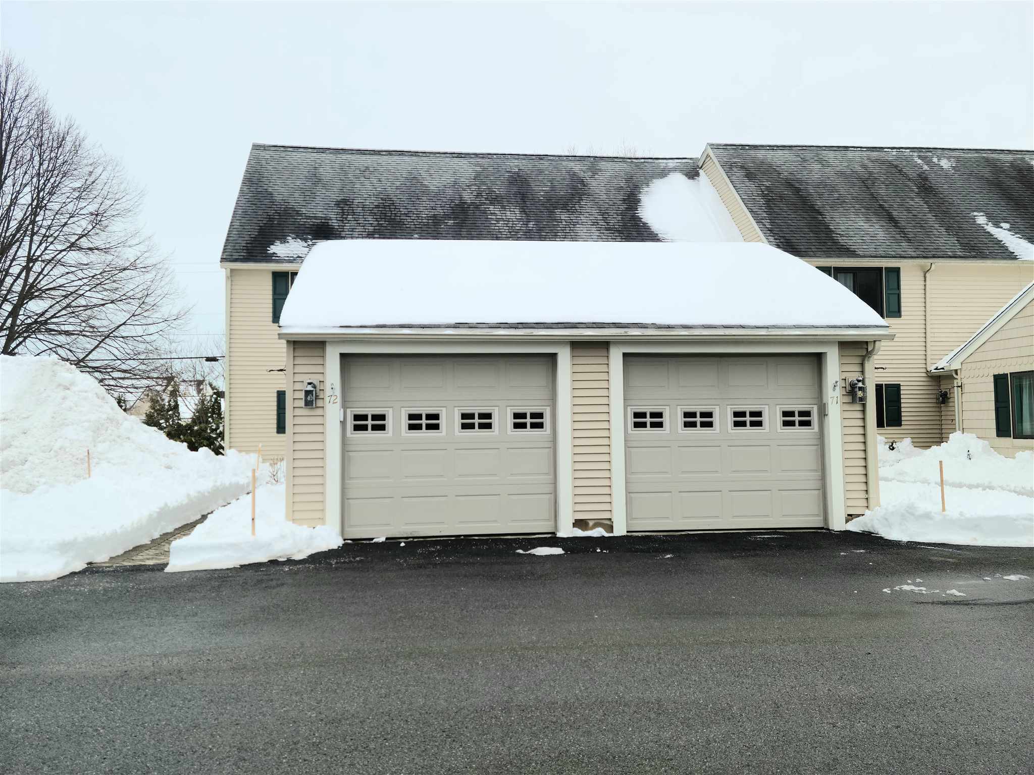 Property Photo:  72 Hampton Towne Estate  NH 03842 