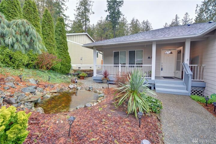 Property Photo: 1711 E Fir St WA 98273