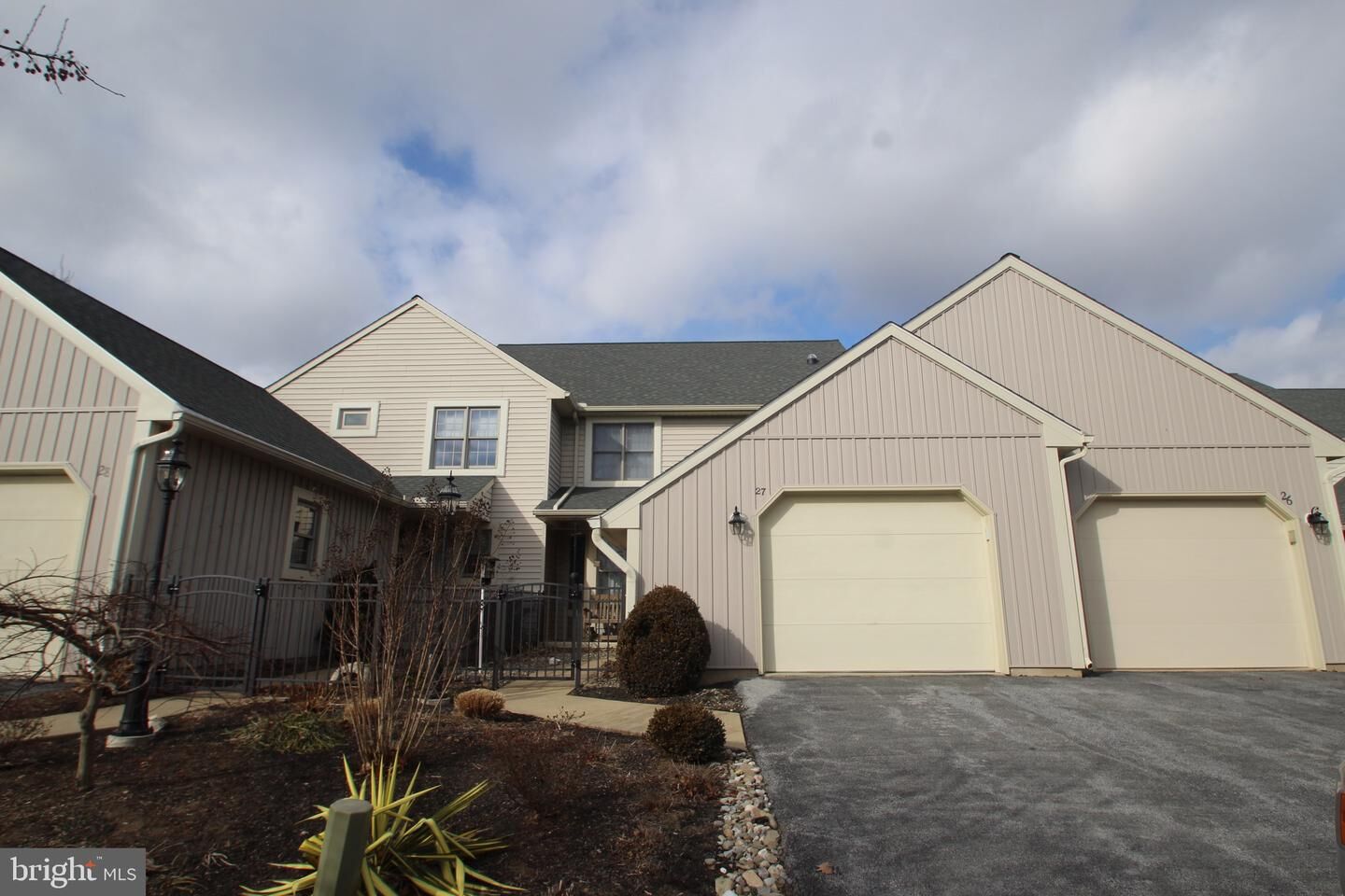 Property Photo:  27 Shybrook Court  PA 17022 