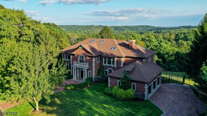 26 Sheephill Dr  Peapack Gladstone Boro NJ 07934 photo