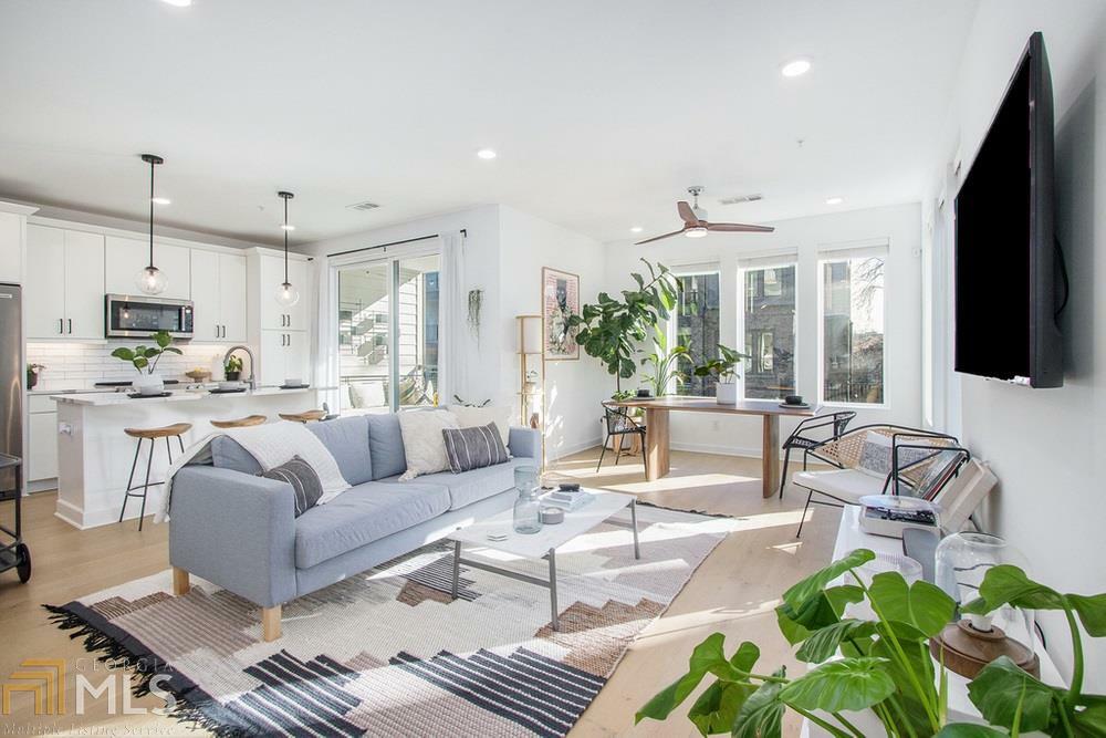 Property Photo: 395 Pratt Dr #809 GA 30315