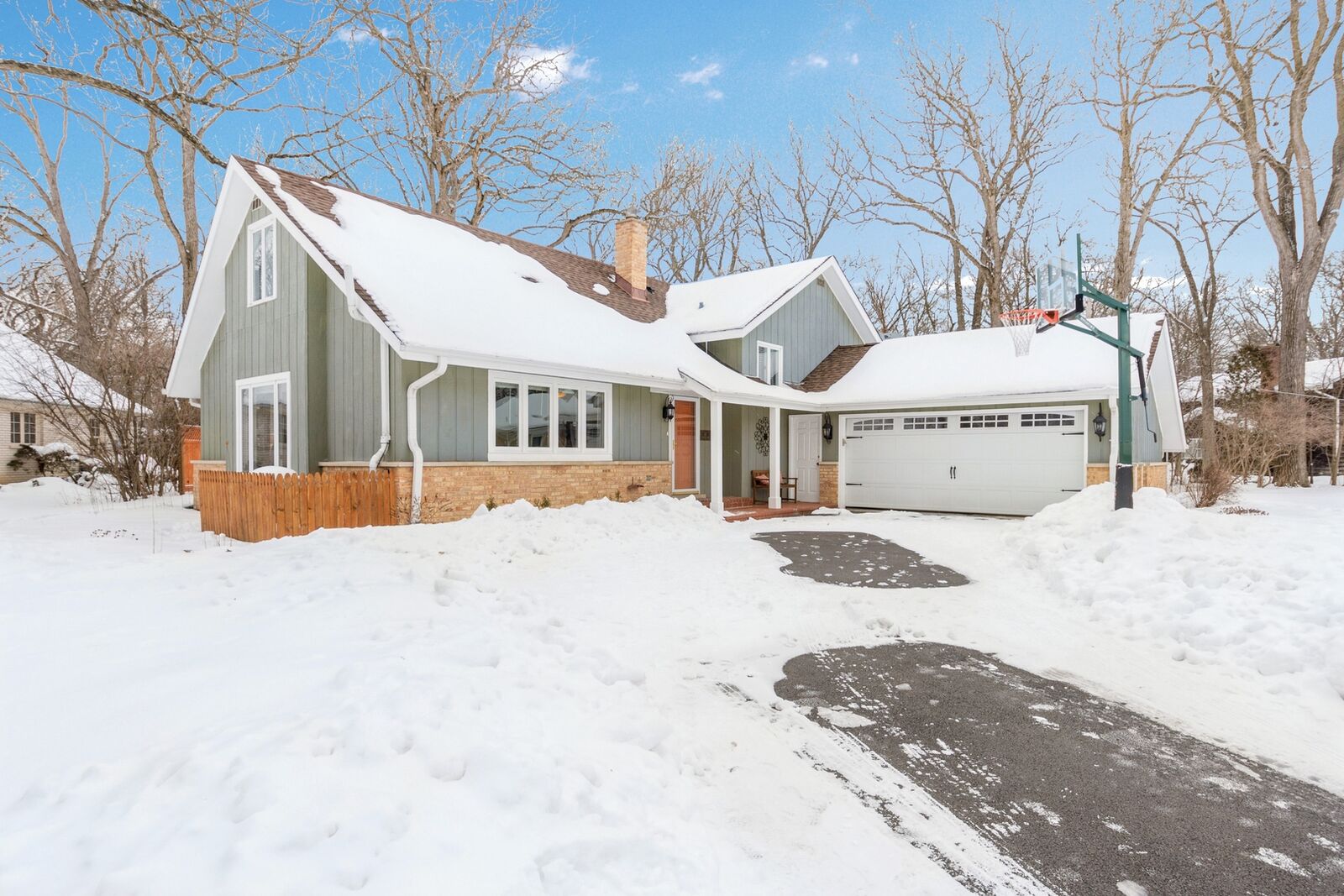 Property Photo:  10 Sheffield Court  IL 60069 