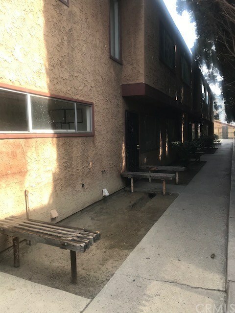 Property Photo: 5822 Fullerton Avenue CA 90621