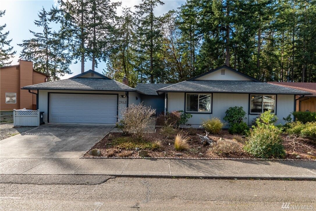 Property Photo: 1983 NE Sumner Dr WA 98277