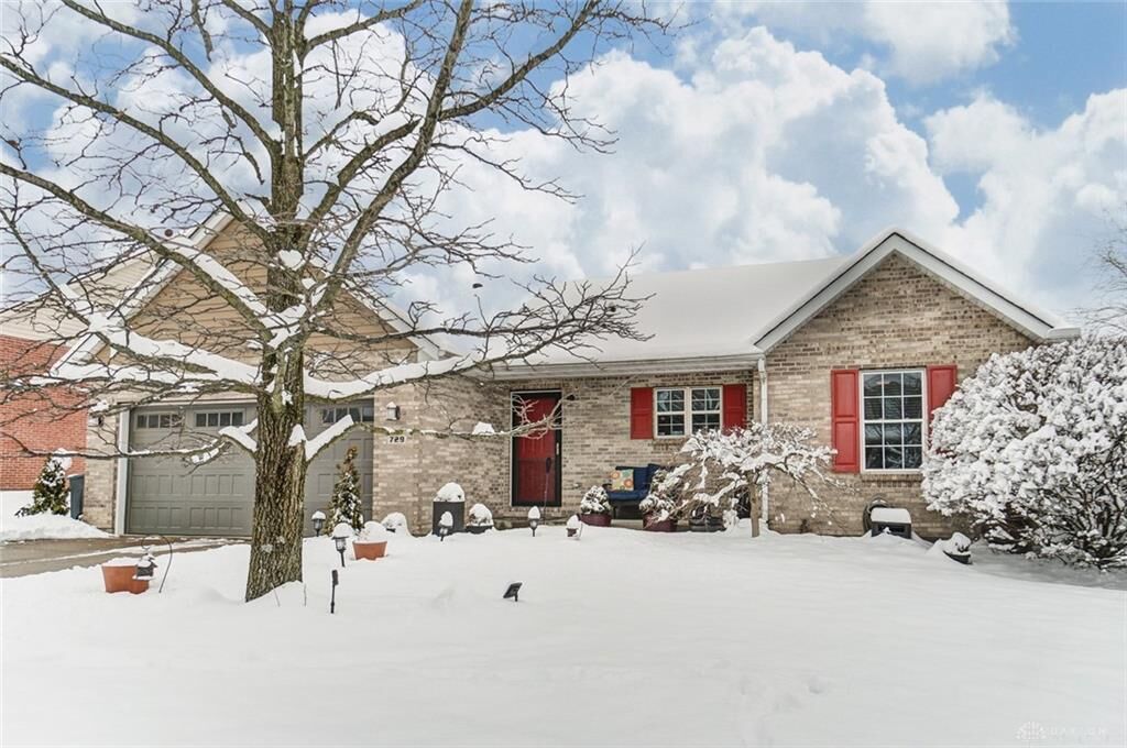 Property Photo: 729 Davis Drive OH 45050