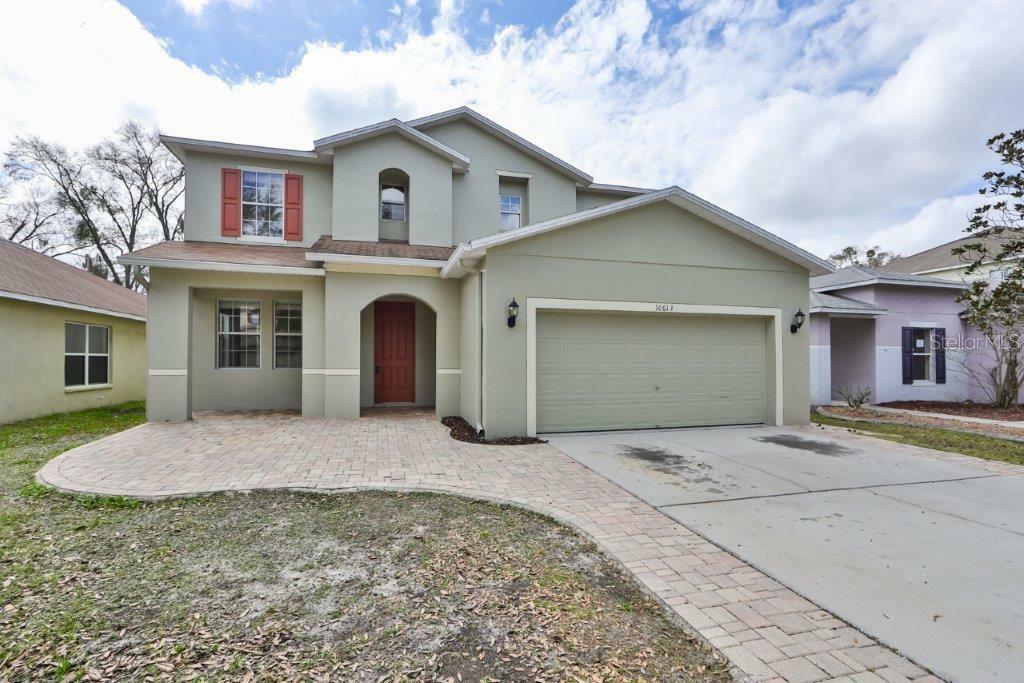 Property Photo:  10613 Dawns Light Drive  FL 33578 