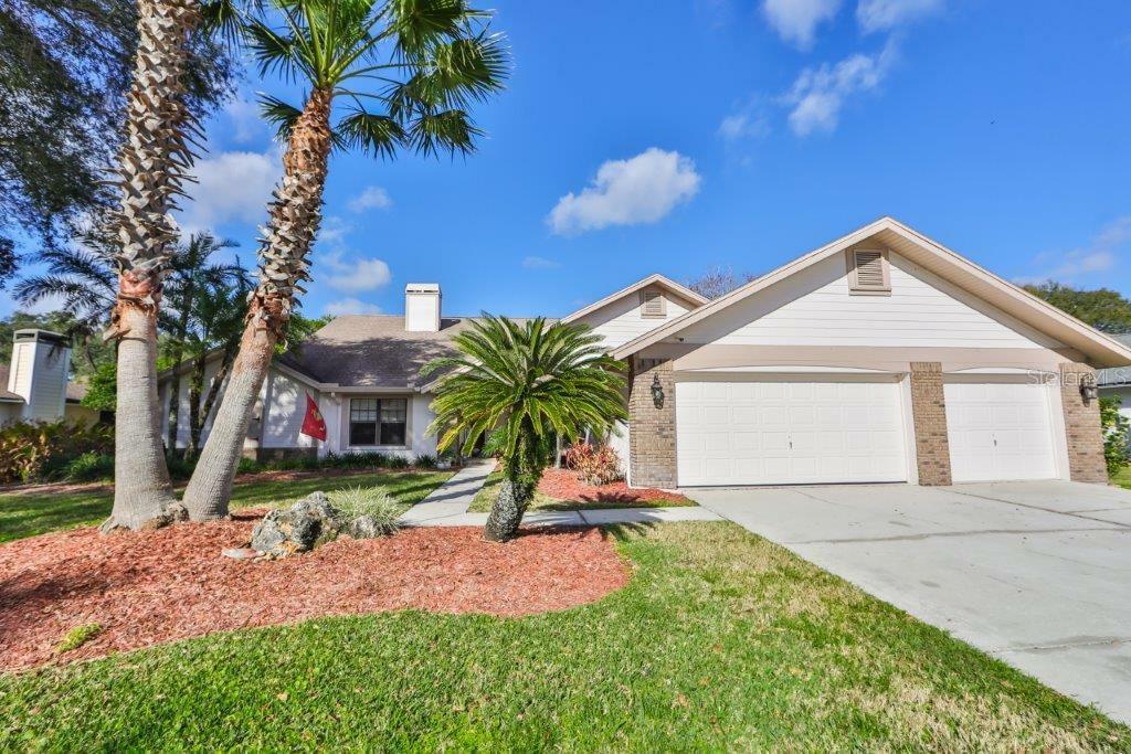 Property Photo:  16126 Belle Meade Boulevard  FL 33556 