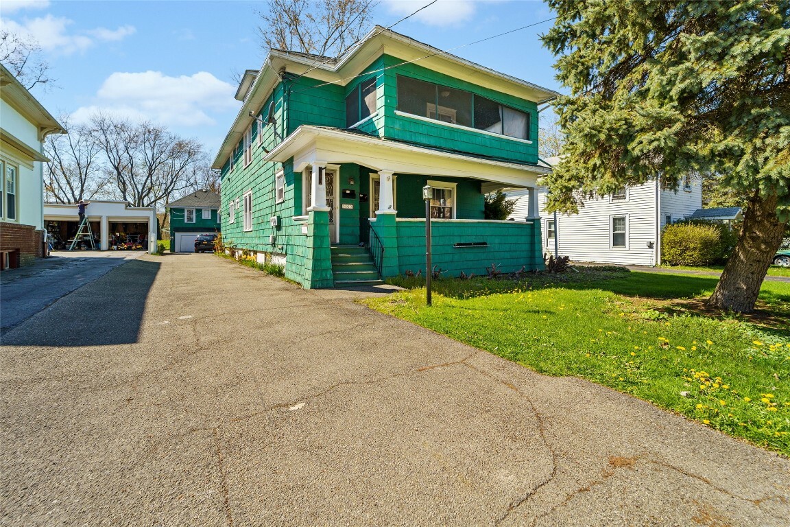 Property Photo:  649 Chenango Street  NY 13901 