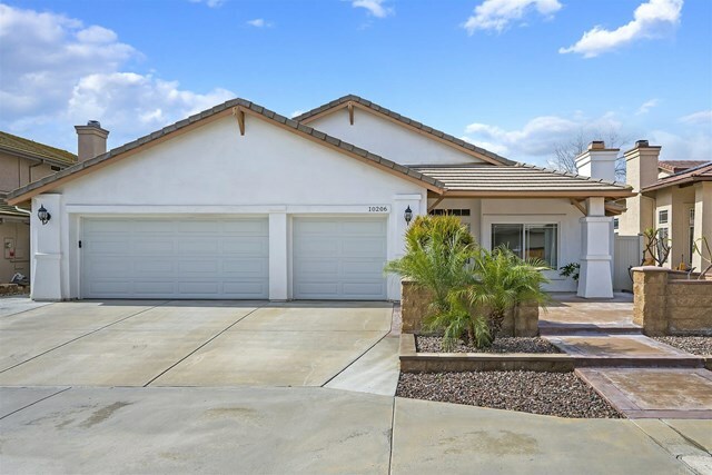 Property Photo: 10206 Pinery CA 92040