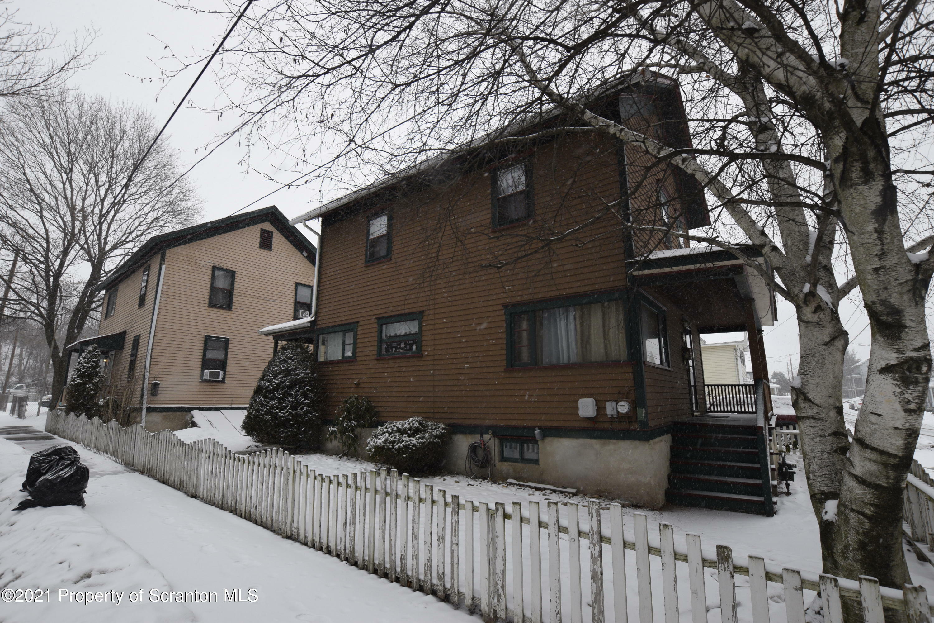 Property Photo:  548 3rd Ave &Amp Regan Place  PA 18505 