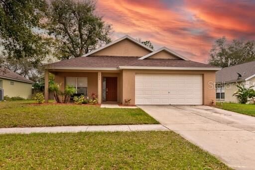 Property Photo: 3862 Bayshore Circle FL 32778