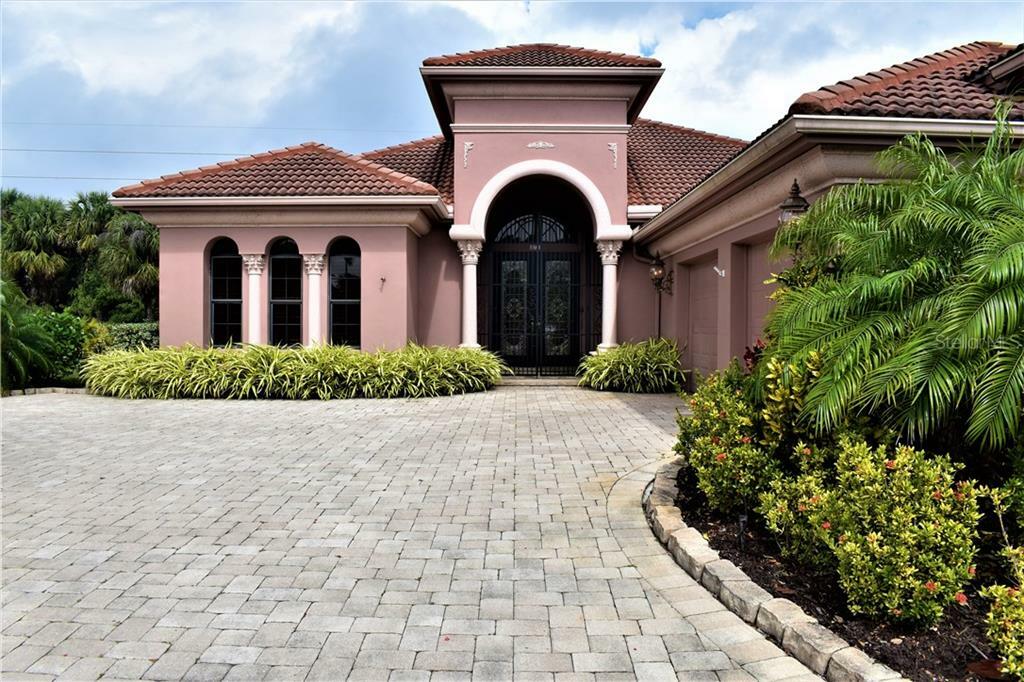 Property Photo:  1773 Grande Park Drive  FL 34223 