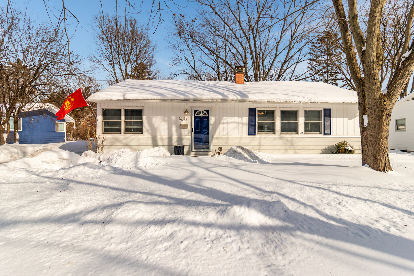 Property Photo:  5643 Aubrey Terrace  IL 60516 