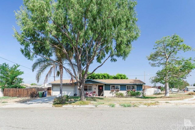 Property Photo:  831 Watson Avenue  CA 93065 