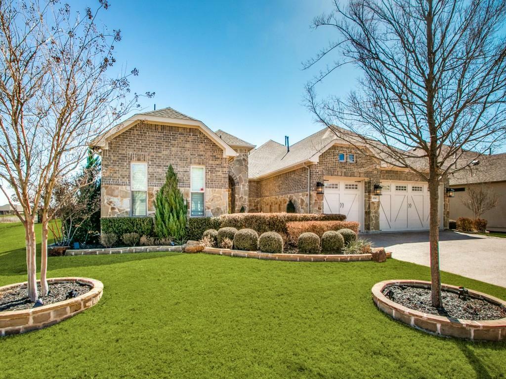Property Photo: 8705 Gardenia Drive TX 76207