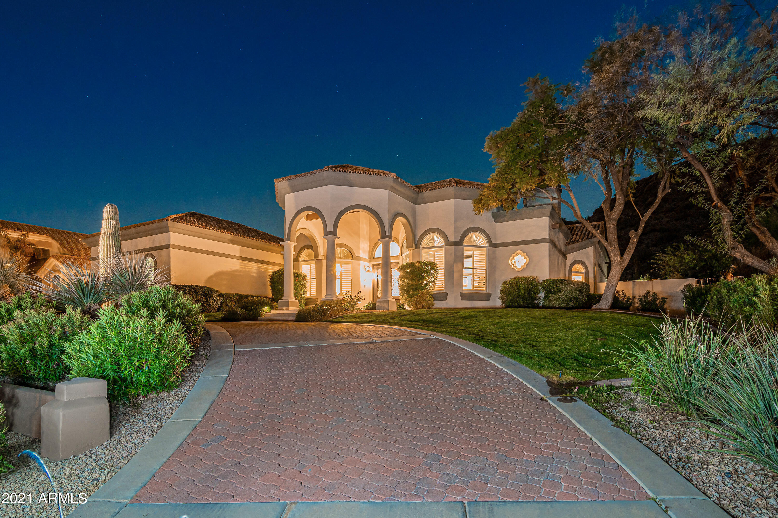 Property Photo: 9202 N 46th Street AZ 85028