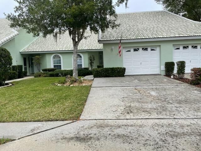 Property Photo: 820 Windermere Boulevard 820 FL 34453