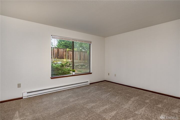 Property Photo: 325 NE Kettle St 103 WA 98277