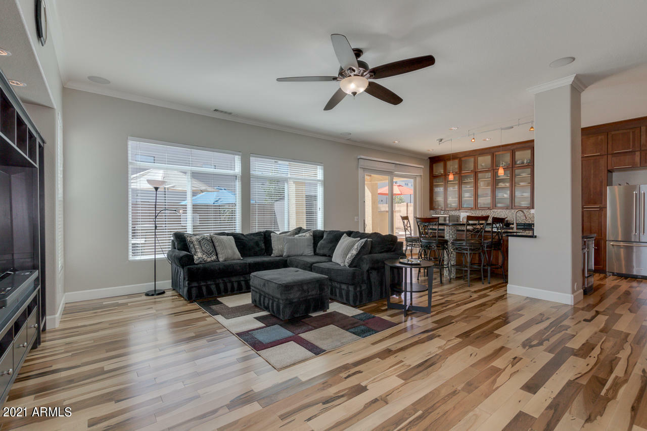 Property Photo: 6853 W Laredo Street AZ 85226