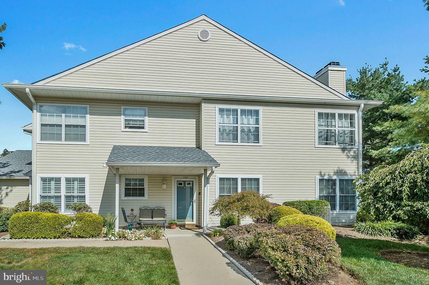 Property Photo:  1507 Lynbrooke Drive  PA 19067 