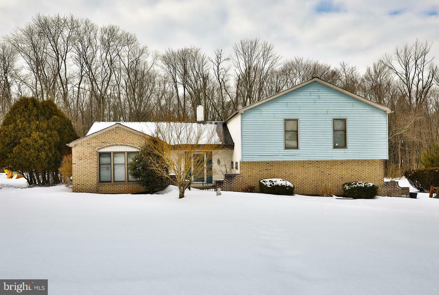 Property Photo:  84 Skyline Drive  PA 18914 