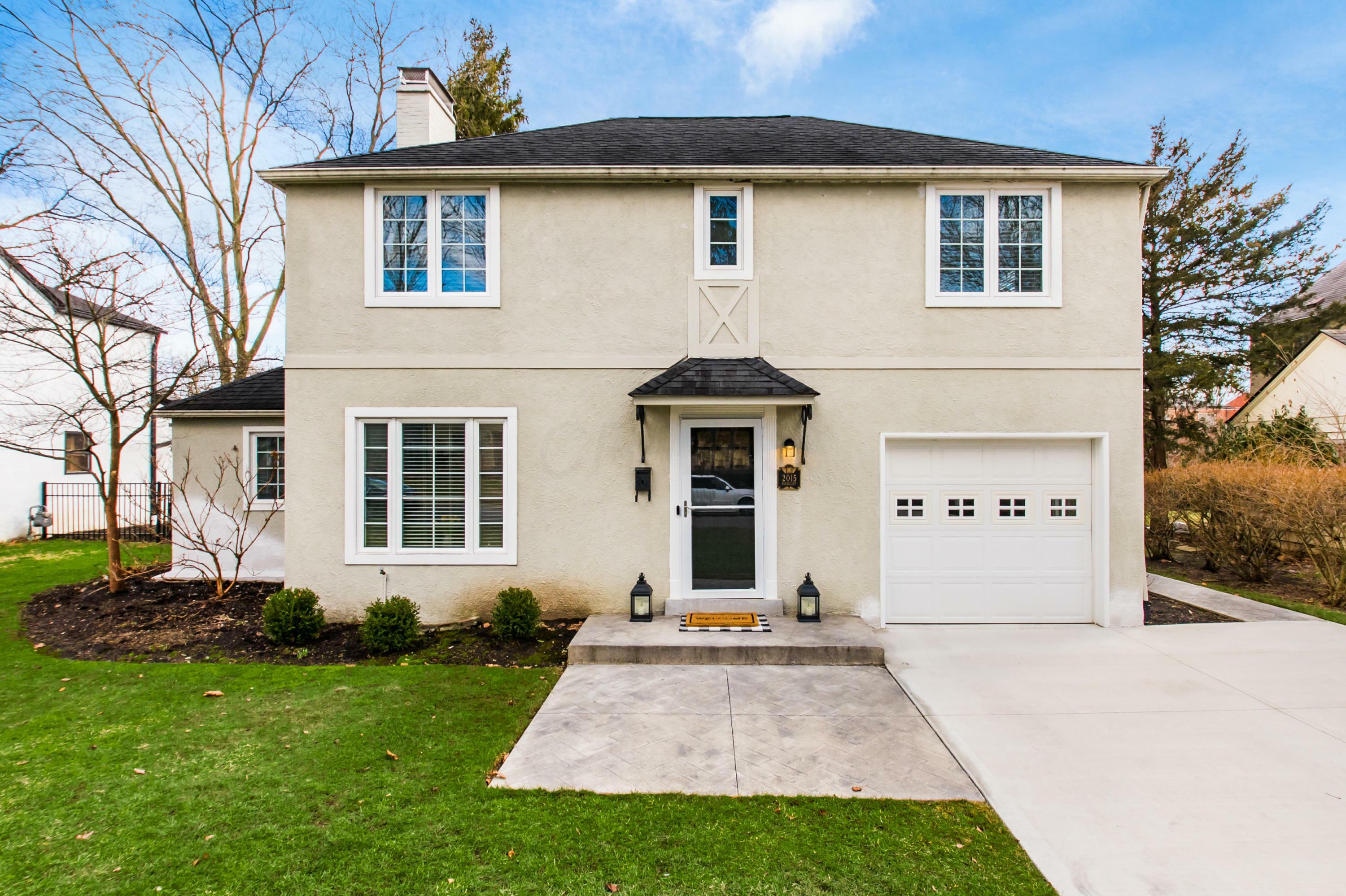 Property Photo: 2015 Inchcliff Road OH 43221