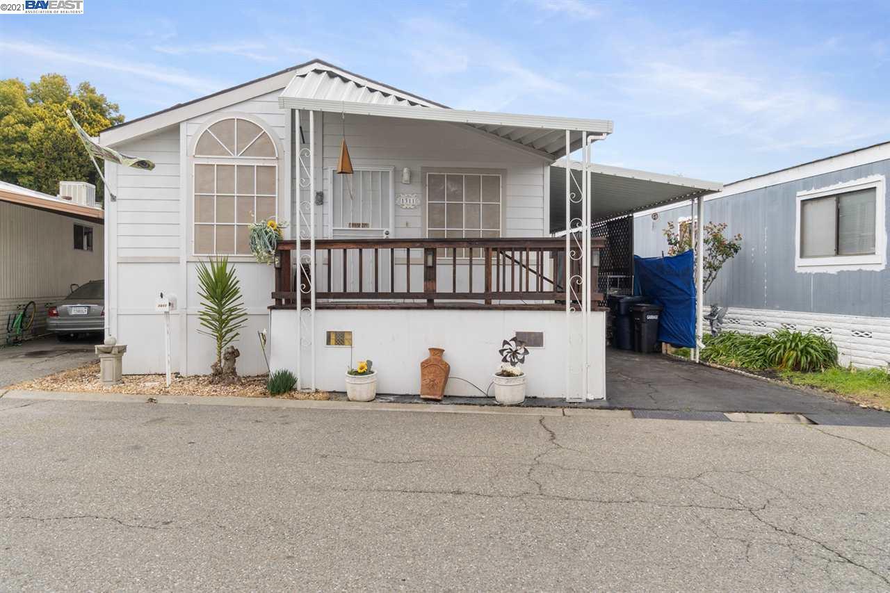 Property Photo: 1311 Via Deste 75 CA 94551