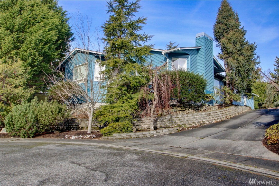 Property Photo:  4210 Kingsway  WA 98221 