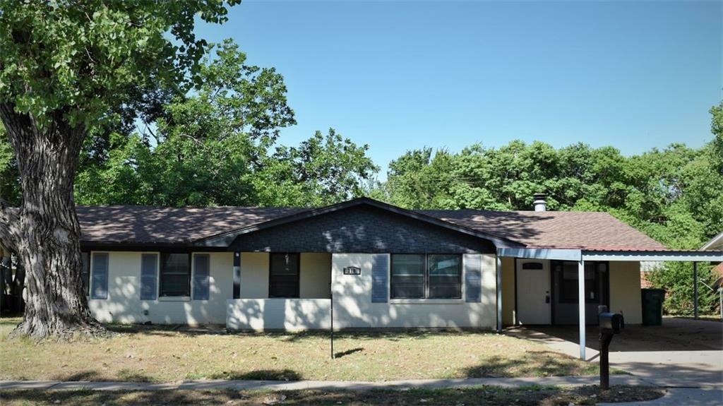 Property Photo:  210 S Joyce Street  TX 76705 